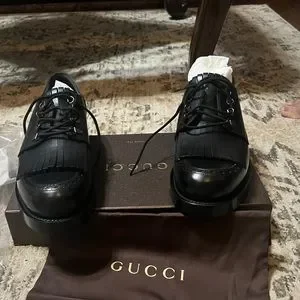 Gucci Black Leather Oxfords with Fringe Gucci | Shoes | Authentic Gucci Black Harrison Goodyear  main image 3